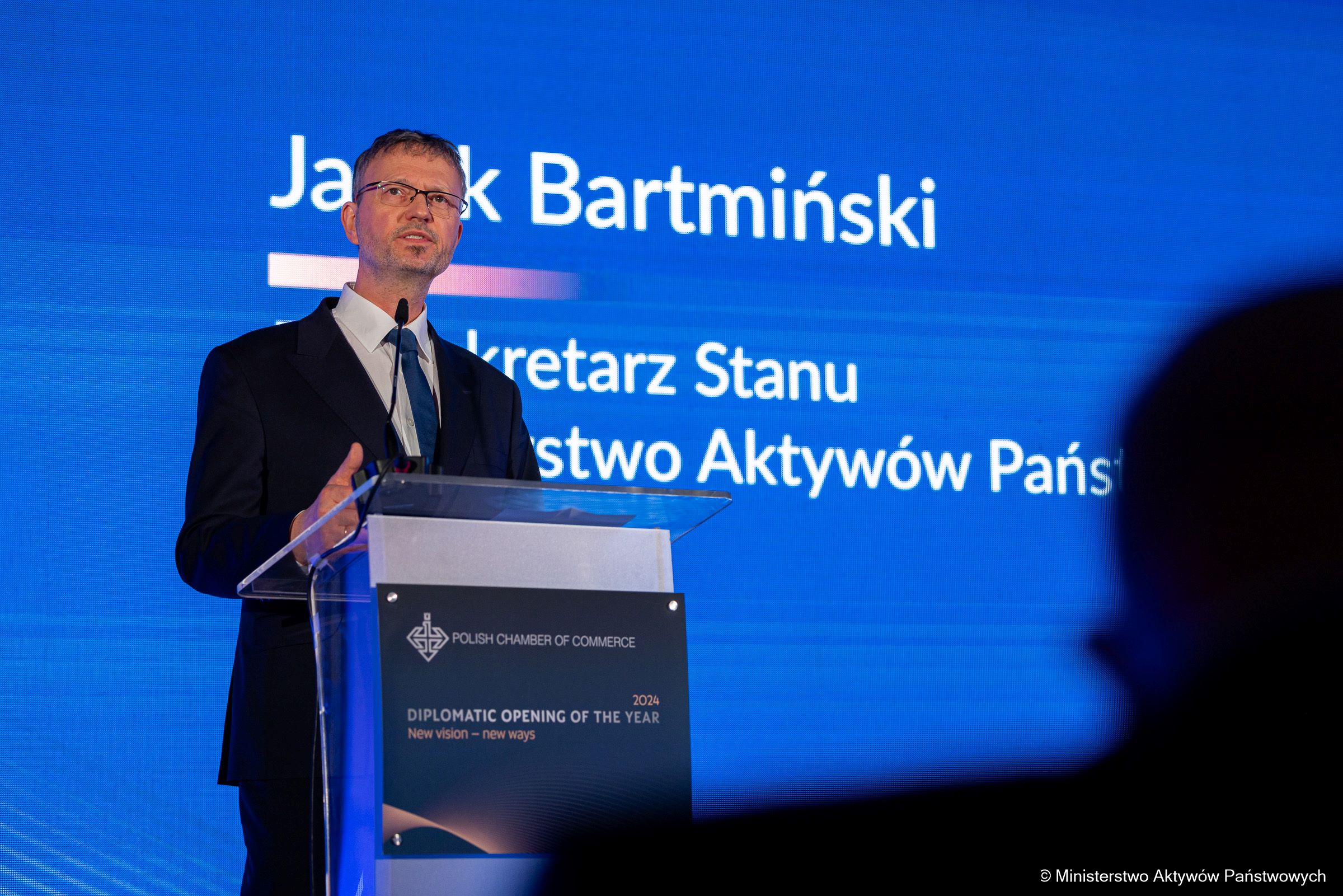 Wiceminister Jacek Bartmiński podczas Dyplomatycznego Otwarcia Roku 2024 Fot. Ministerstwo Aktywów Państwowych