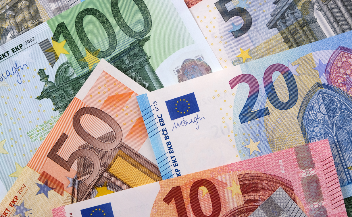 Waluta euro pieniądze