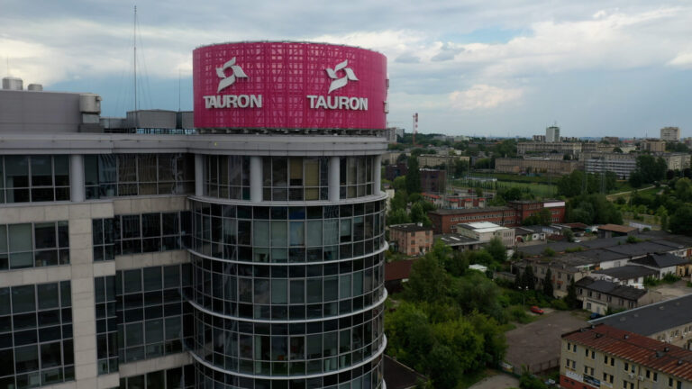 Samorządy w nowym świetle. 24 tysiące nowych LED-ów w sieci oświetleniowej Taurona