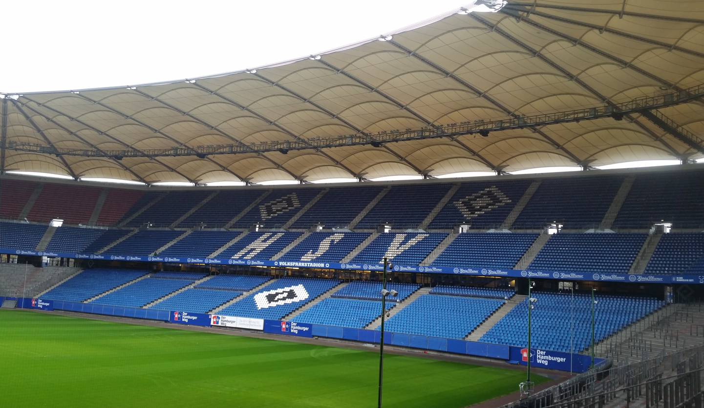 Volksparkstadion w Hamburgu. Źródło: wikimedia