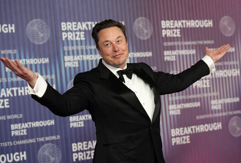 Financial Times: Musk szuka sposobów na zdestabilizowanie rządu Wielkiej Brytanii