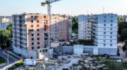 jesteśmy największym placem budowy w Europie. Za to z zupełnie nieeuropejskimi podwykonawcami
