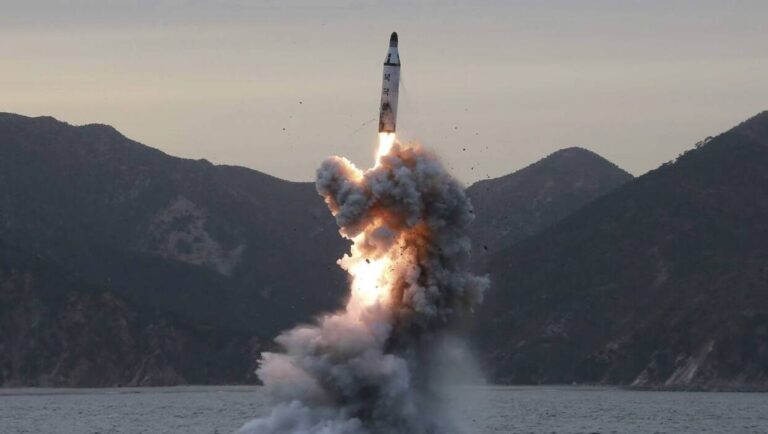 Korea Północna wystrzeliła niezidentyfikowane pociski w stronę Morza Japońskiego
