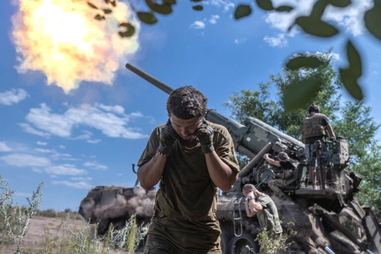 Ukraina bez wsparcia USA. Ekspert: Europa długo nie będzie w stanie wypełnić luki w sprzęcie i amunicji