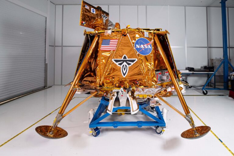 Prywatny lądownik Blue Ghost poleci na Księżyc. Misję zleciła NASA, pomoże też SpaceX Muska