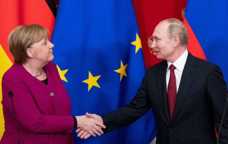 „Jak powrót narkomana do heroiny”. Analityk o pomyśle odblokowania importu gazu z Rosji do Europy