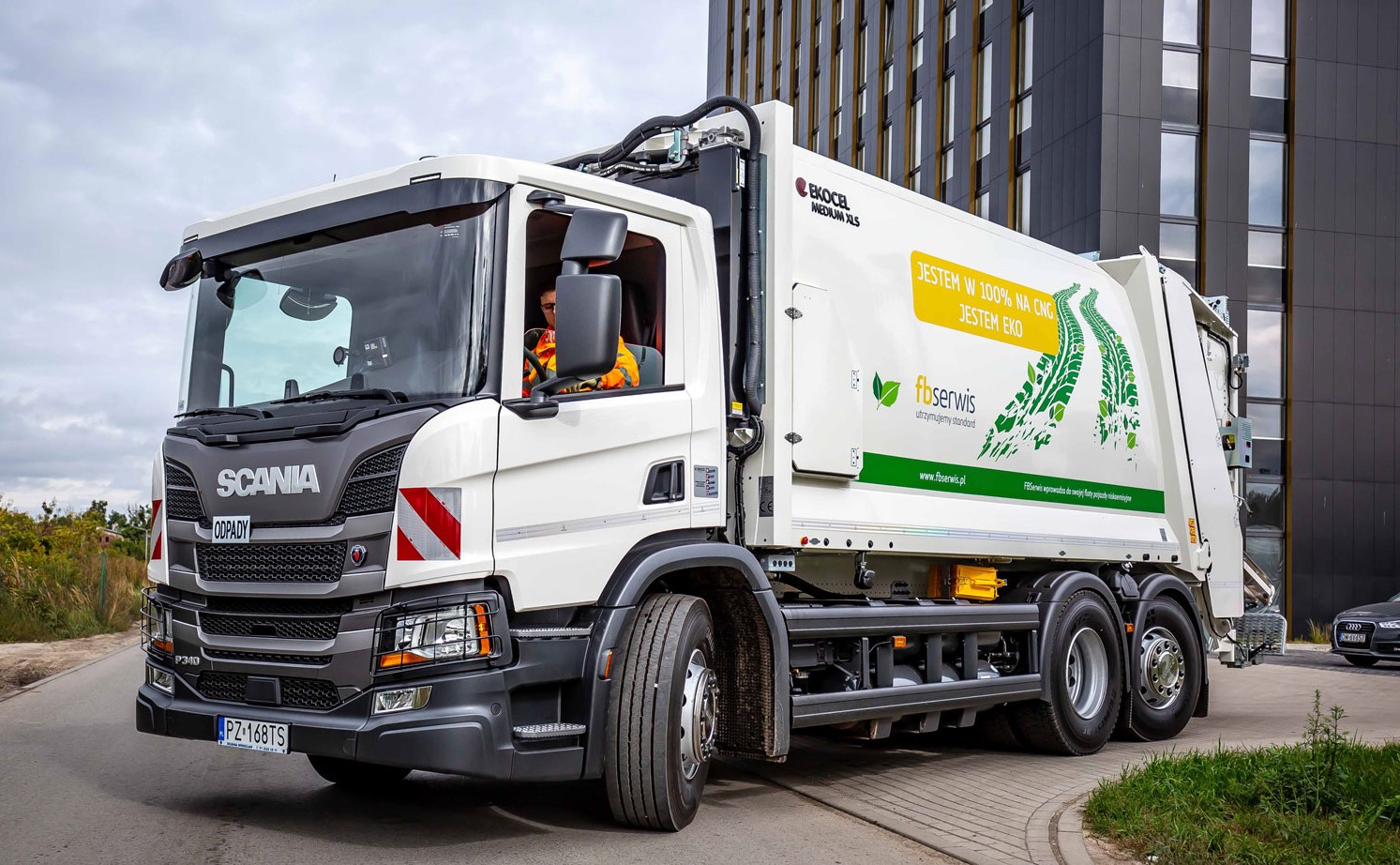 Śmieciarka Scania napędzana CNG we Wrocławiu