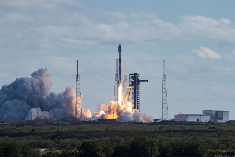SpaceX buduje nową wyrzutnię rakiet na Florydzie