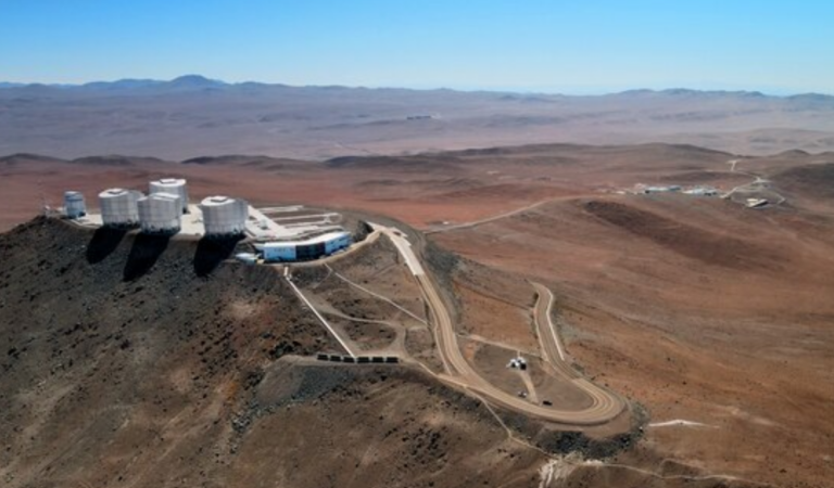 Przyszłość ciemnego nieba nad chilijskim teleskopem jest zagrożona. Astronomia kontra przemysłowy gigant