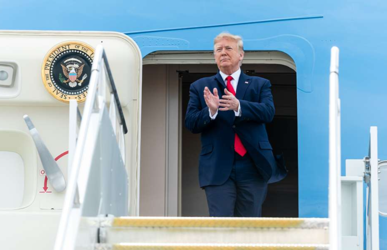 Trump: Dyskusje w sprawie Ukrainy idą całkiem dobrze