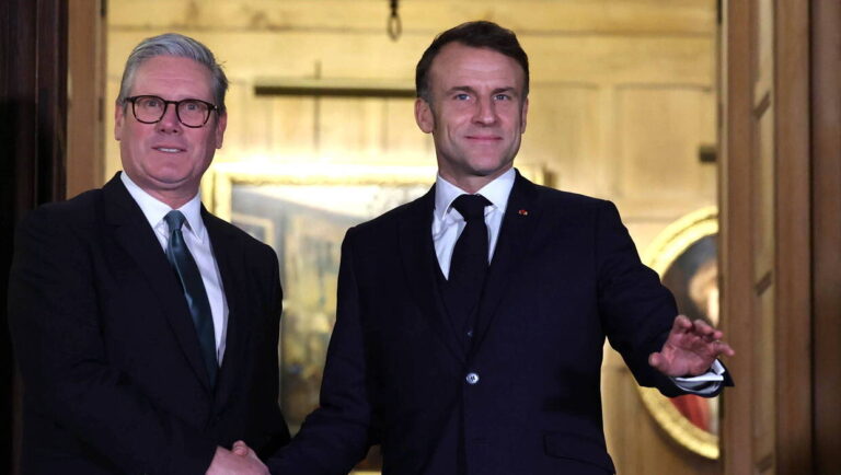 Starmer i Macron rozmawiali o obronie Ukrainy po zakończeniu wojny