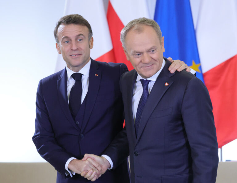 Niech i budują Francuzi, byleby ten atom w Polsce wreszcie zbudowali (felieton)