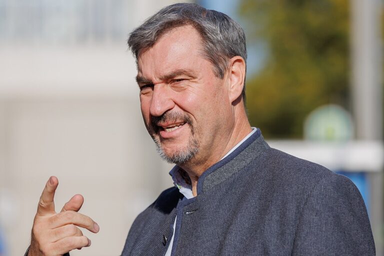 Premier Bawarii chce energii z czeskiego atomu, a władze okręgowe ostrzegają przed uzależnieniem