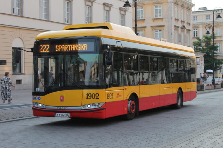 Tanie zakupy miejskich autobusów już się skończyły. Czy nie będzie trzeba zwracać dotacji?