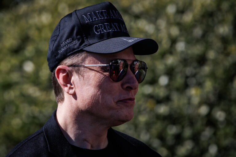Unia oskarża X o łamanie przepisów. Musk może zapłacić miliardową karę