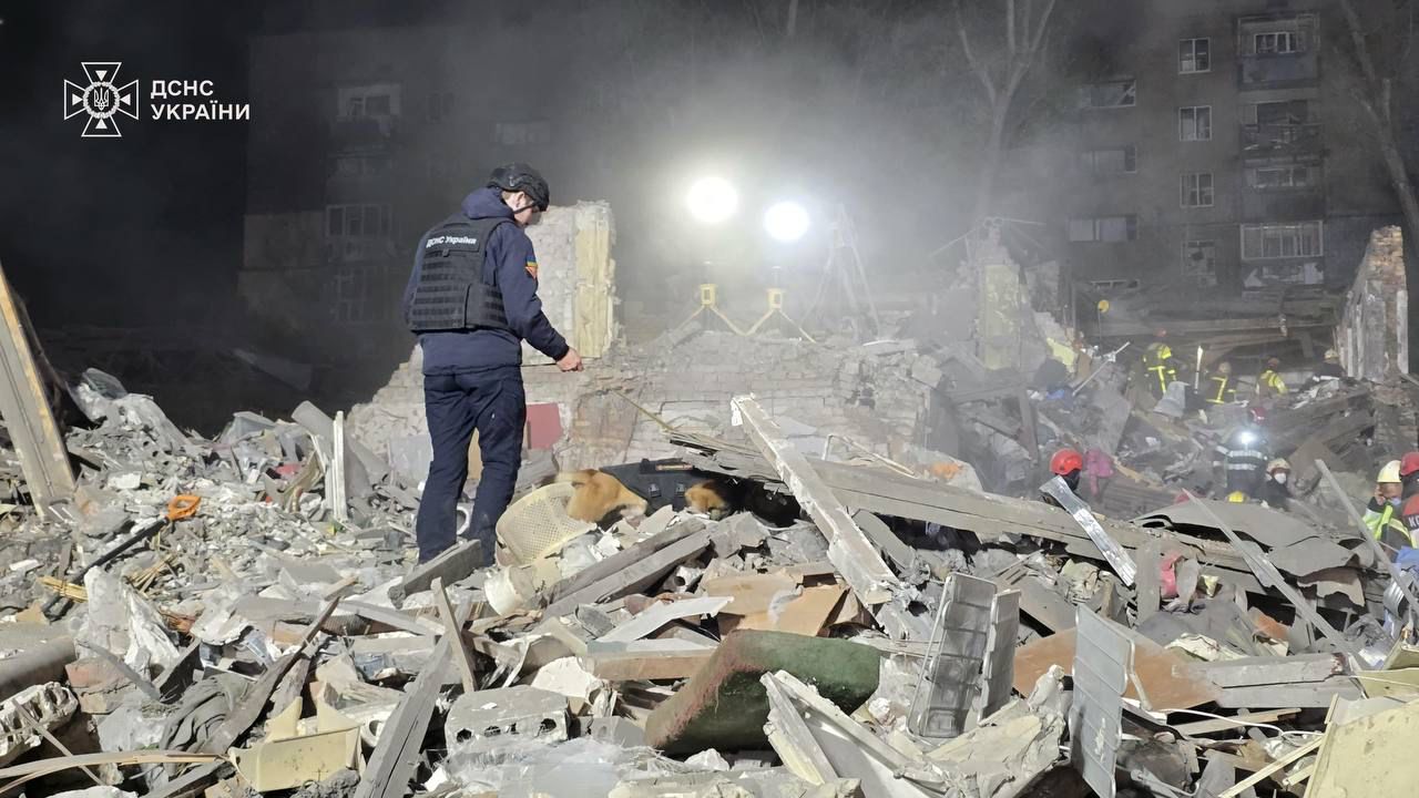 Zniszczenia w Kijowie po rosyjskim ataku 24.04.2025 Foto https://t.me/Klymenko_MVS