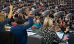 Głosowanie podczas sesji plenarnej w Parlamencie Europejskim. Źródło: KE