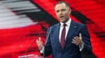 Kandydat Komitetu Obywatelskiego na fotel prezydenta RP, popierany przez Prawo i Sprawiedliwość prezes Instytutu Pamięci Narodowej Karol Nawrocki na CPAC Polska 2025.. PAP/Darek Delmanowicz