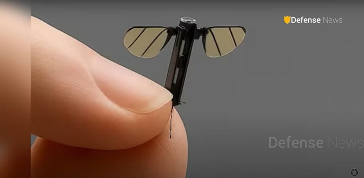 Chiny ujawniają drona Mosquito zasilanego przez AI, foto: screen YT Defence news
