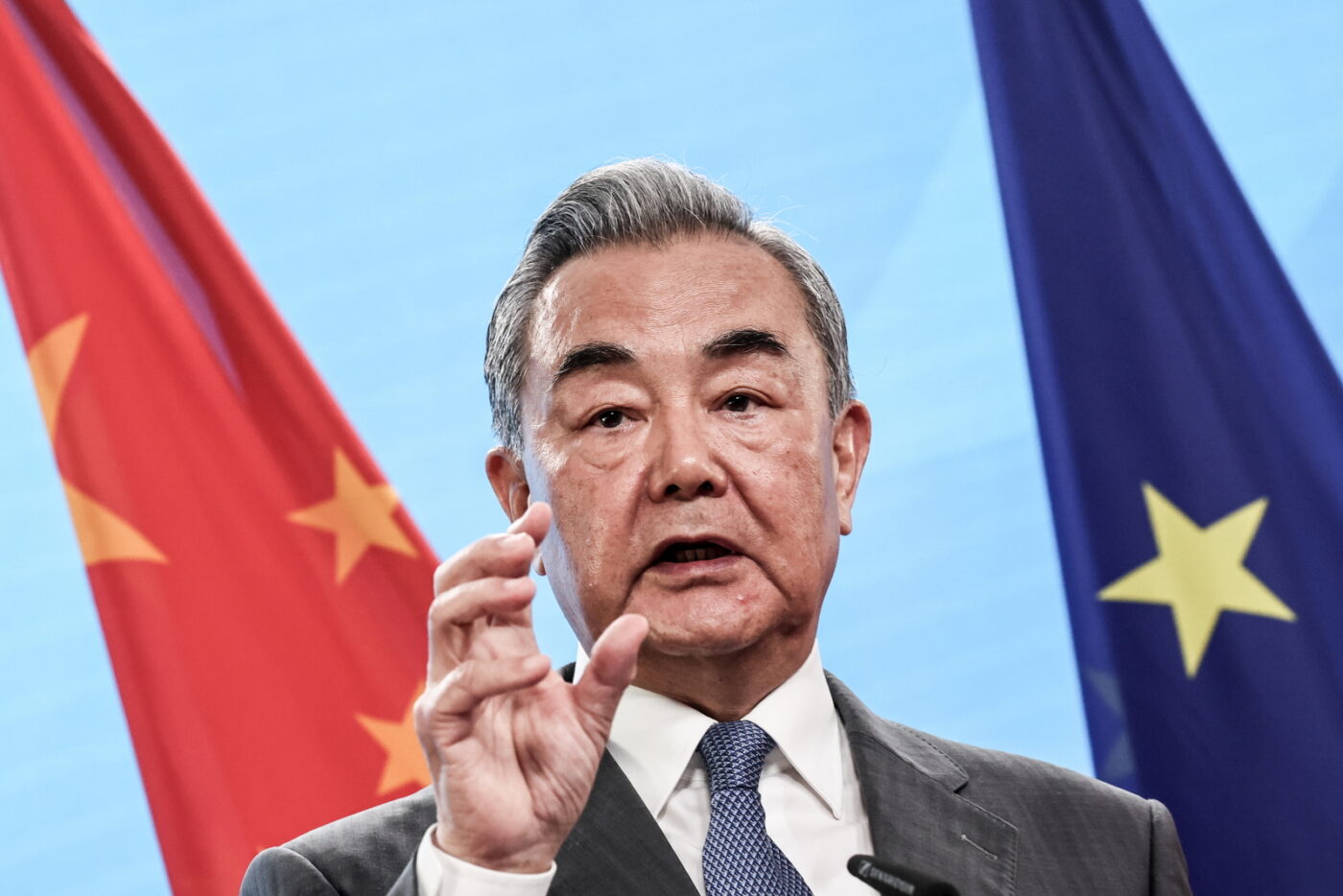 Chiński minister spraw zagranicznych Wang Yi, foto: EPA/FILIP SINGER
