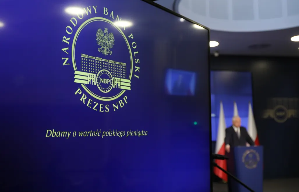 Logo Narodowego Banku Polskiego Fot. PAP/Albert Zawada
