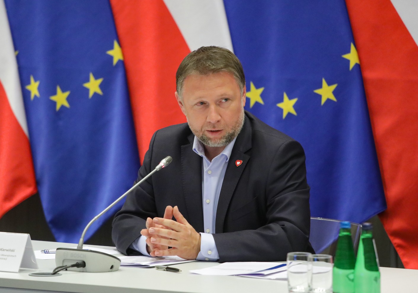 Warszawa, 03.08.2025. Minister spraw wewnętrznych i administracji Marcin Kierwiński podczas odprawy z wojewodami i szefami służb na temat sytuacji na granicach, 3 bm. w siedzibie MSWiA w Warszawie. (ad) PAP/Tomasz Gzell