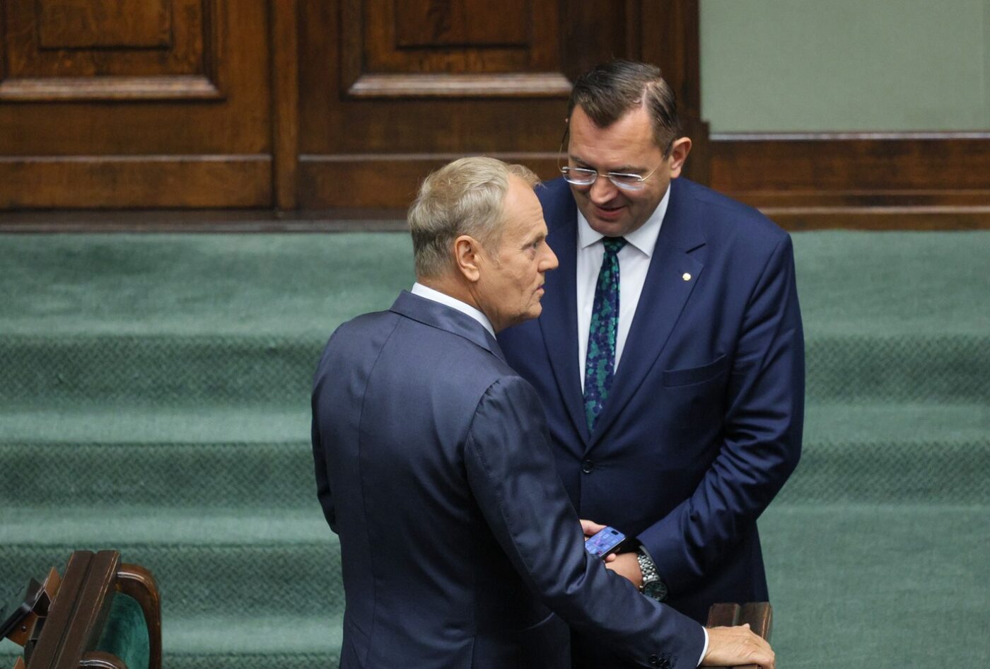Premier Donald Tusk i minister rolnictwa Stefan Krajewski w Sejmie RP. Fot. PAP/Paweł Supernak