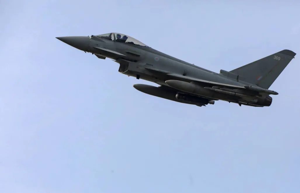 Samolot Eurofighter Typhoon FGR.4, fot. PAP/Artur Reszko