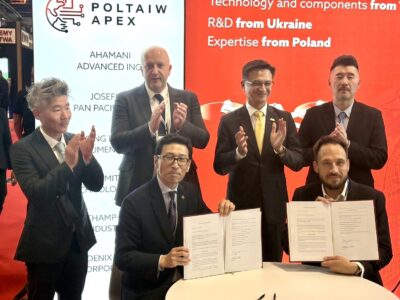 Taiwańska delegacja przemysłu zbrojeniowego uczestniczyła w Międzynarodowym Salonie Przemysłu Obronnego (MSPO) w Kielcach (Polska), gdzie podpisała memorandum o współpracy z firmami z Polski i Ukrainy, koncentrując się na partnerstwie w dziedzinie technologii dronów. foto /x.com/TaiwaninPoland