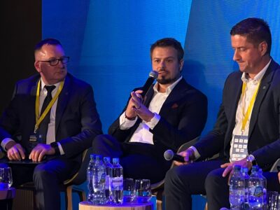 Andrzej Borusiewicz, wiceprezes agencji restrukturyzacji i modernizacji rolnictwa, Michał Fura BAT i Jacek Niedźwiecki, poseł na Sejm na Konferencji Biznes na Wschodzie. Fot.: Mikołaj Teperek