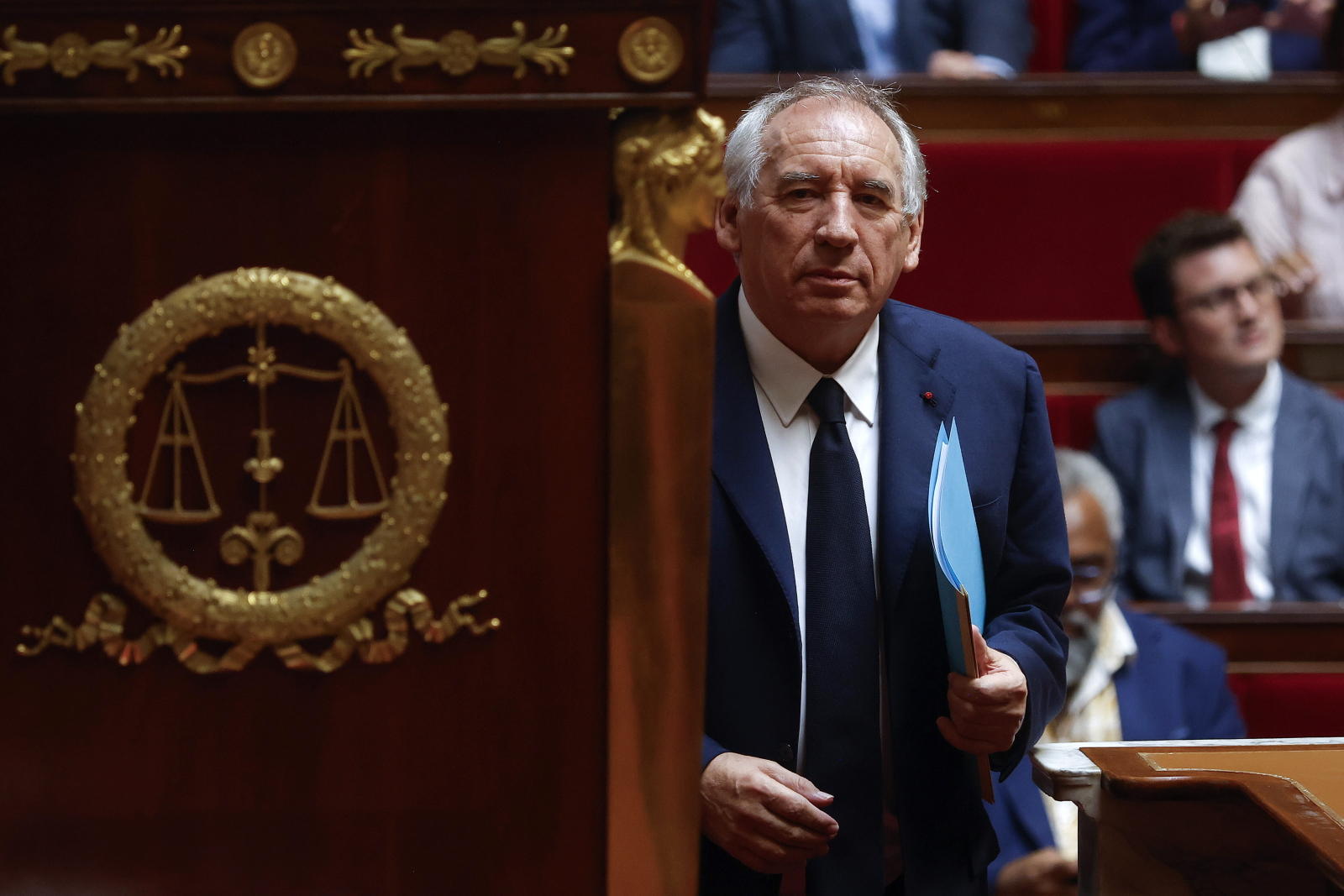 Francuski premier Francois Bayrou złoży dymisję we wtorek rano, jeśli jego rząd nie uzyska wotum zaufania, foto EPA/YOAN VALAT