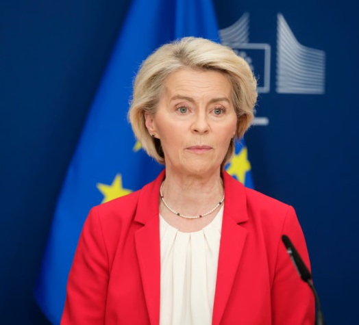 Czy kłopoty szefowej KE z mediami są zapowiedzią jej odwołania ze stanowiska?