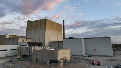 Elektrownia Duane Arnold podczas zachodu słońca. Źódło: nexteraenergy.com