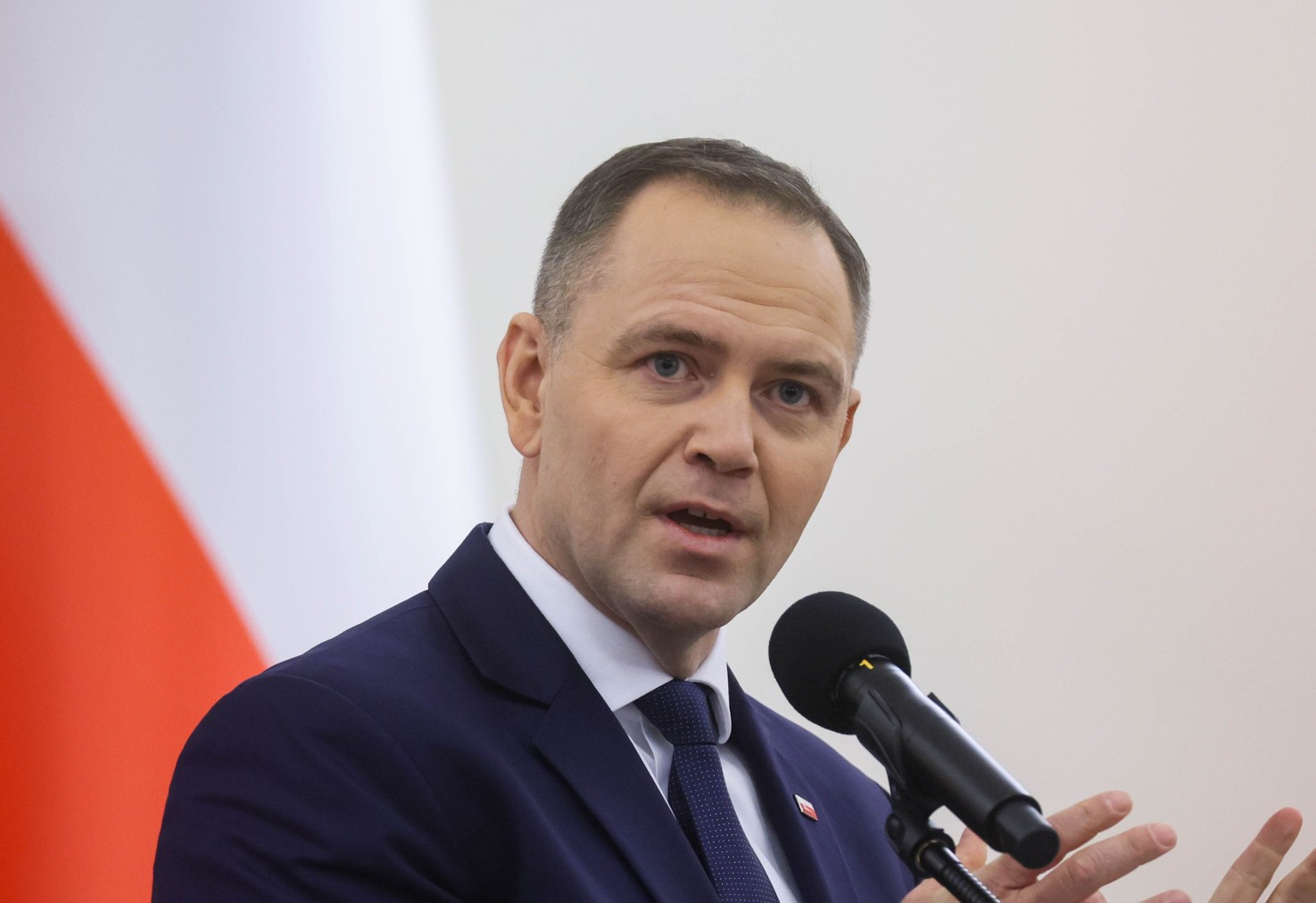 Warszawa, 13.11.2025. Prezydent RP Karol Nawrocki podczas wspólnej konferencji prasowej z prezydent Konfederacji Szwajcarskiej Karin Keller-Sutter, po spotkaniu w Pałacu Prezydenckim w Warszawie, 13 bm. Prezydent Szwajcarii jest z wizytą roboczą w Polsce. (mr) PAP/Leszek Szymański